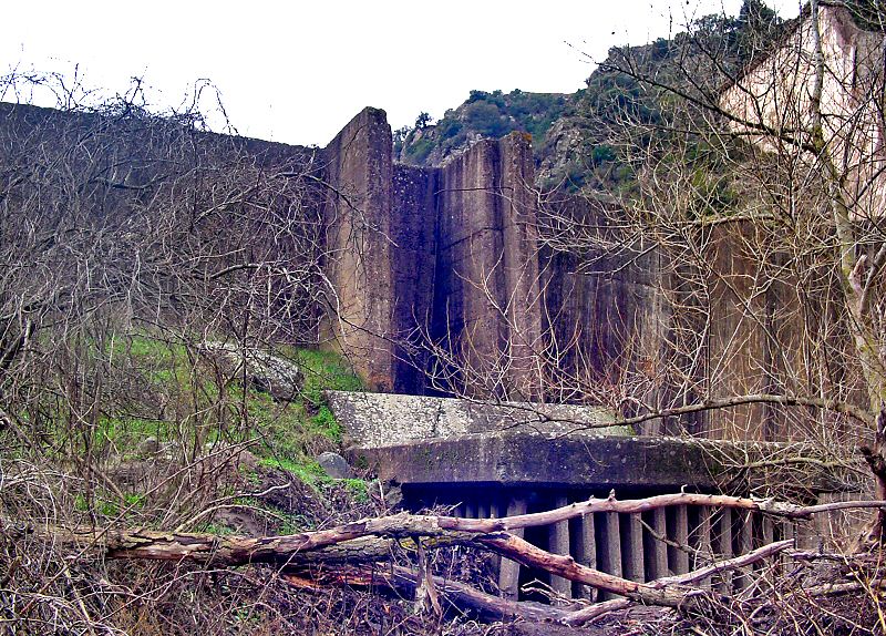 De l autre côté du barrage - At the other side of the dam