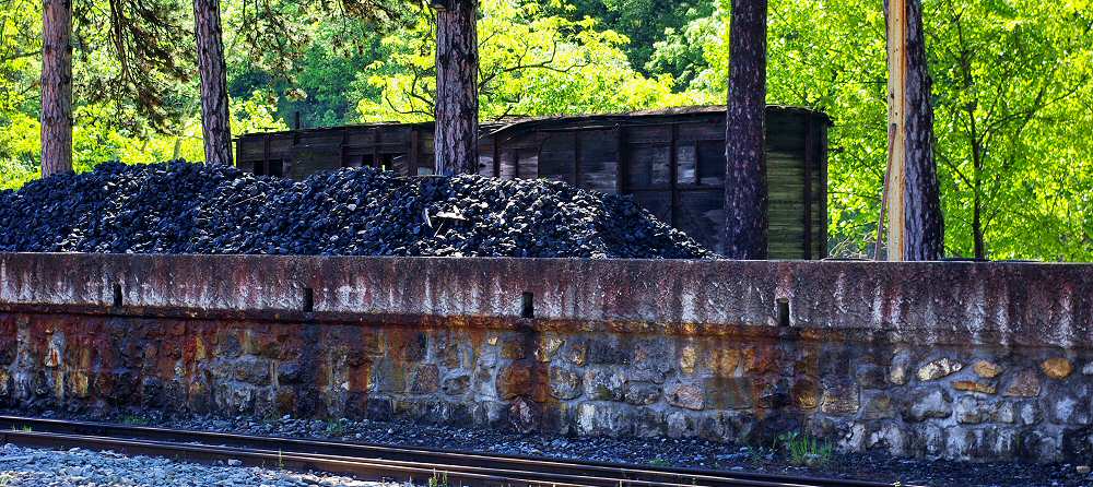 La réserve de charbon pour le train à vapeur du G.E.C.P. - 