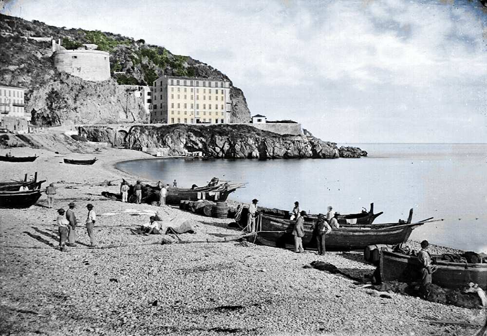 Plage du quai du Midi, Rauba Capeu, la tour Bellanda en 1865 - 